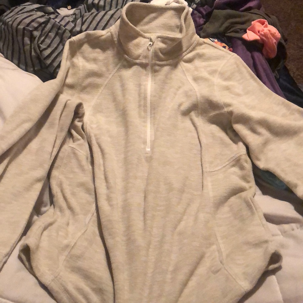 A sweatshirt